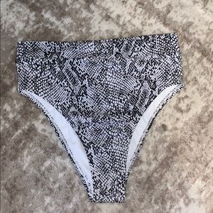 3/$30 Snake skin bottoms